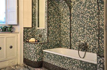 Hotel Al Maschio Angioino Castel Nuovo Napoli